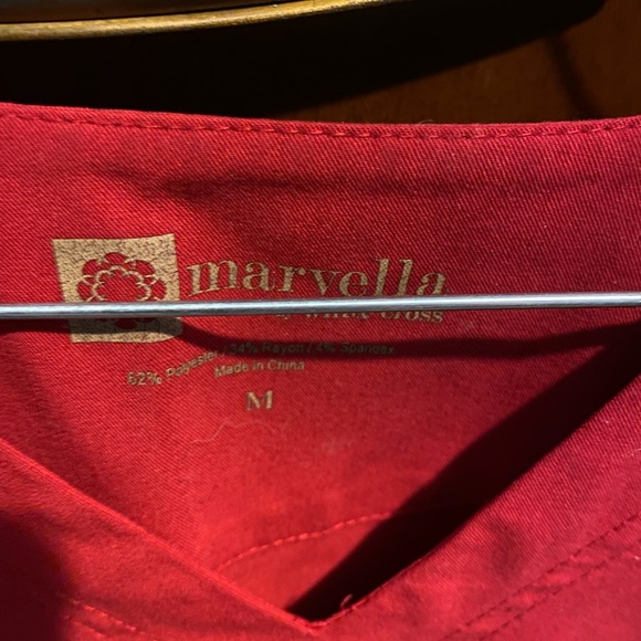 Scrub top - Picture 2 of 3